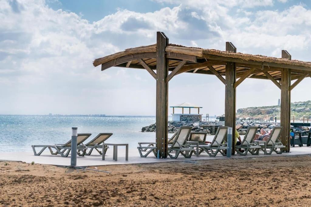 Paradise Beach Front Resort Vokolidha Exterior photo